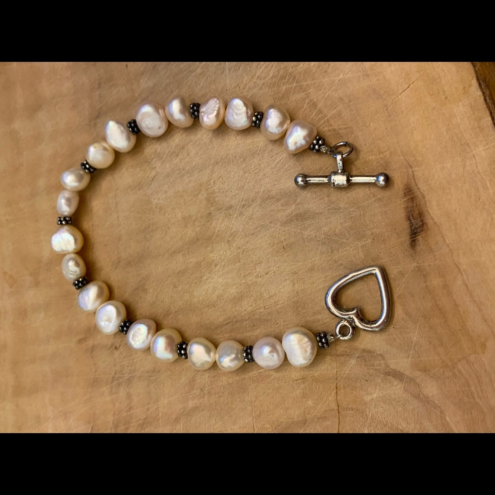 Beautiful silver & pink potato pearl bracelet